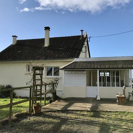 Gite Cottage Chaleureux En Pleine Campagne Vue Sur Les Monts Et Forets Et Le Chateau De Carrouges Exterior foto